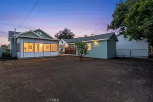 4239 S Raymond Ave, Los Angeles, CA 90037 - Photo 50