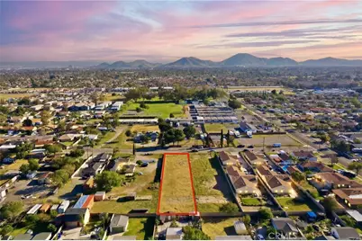 17562 Court Street, Fontana, CA 92336 - Photo 16