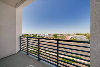 390 Merit, Irvine, CA 92618 - Photo 4