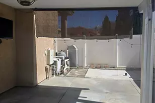 7838 Lavender Ct, Highland, CA 92346 - Photo 18