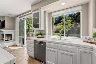 7668 E Hollow Oak, Anaheim Hills, CA 92808 - Photo 18