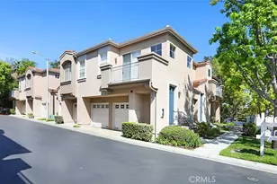 114 Byrnes, Placentia, CA 92870 - Photo 2