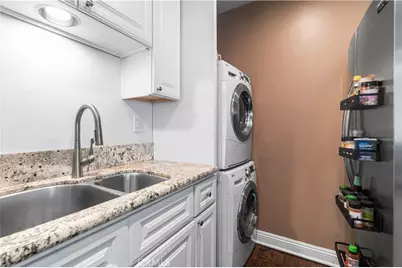 3045 E Theresa #1, Long Beach, CA 90814 - Photo 12