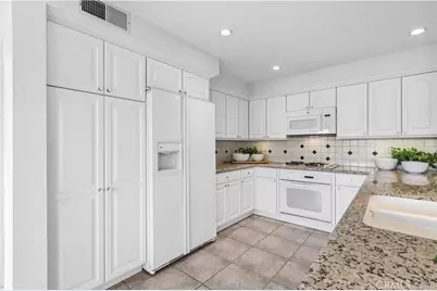 16 Baristo, Irvine, CA 92612 - Photo 22