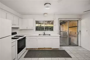 2171 Pomona, Costa Mesa, CA 92627 - Photo 6