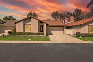 23611 Villena, Mission Viejo, CA 92692 - Photo 2