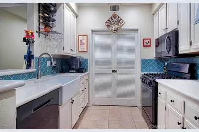 277 Chaumont Circle, Lake Forest, CA 92610 - Photo 6