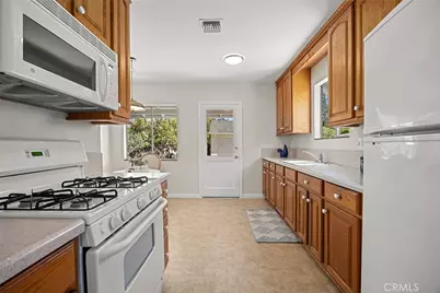 536 N Hale, Fullerton, CA 92831 - Photo 14