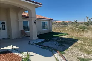 445 Solano, Pinon Hills, CA 92372 - Photo 2