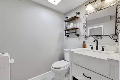 17715 Regency, Bellflower, CA 90706 - Photo 14