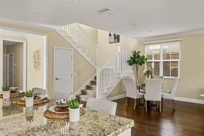 112 Mangrove Banks, Irvine, CA 92620 - Photo 12