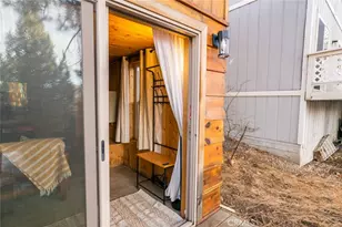860 Villa Grove Ave, Big Bear City, CA 92314 - Photo 18