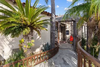 10001 Bowman Avenue, South Gate, CA 90280 - Photo 2