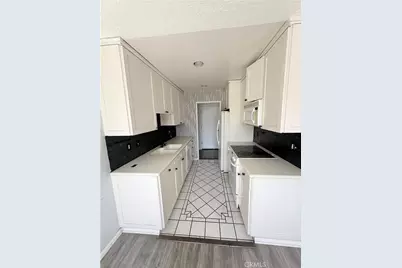 12200 Montecito Road #D221, Seal Beach, CA 90740 - Photo 8