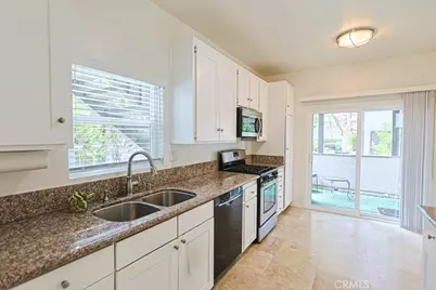 2522 W Macarthur #A, Santa Ana, CA 92704 - Photo 10