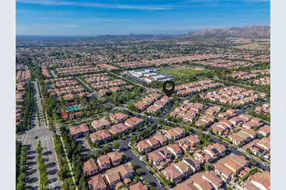 83 Henson, Irvine, CA 92620 - Photo 2