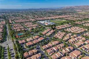 83 Henson, Irvine, CA 92620 - Photo 2