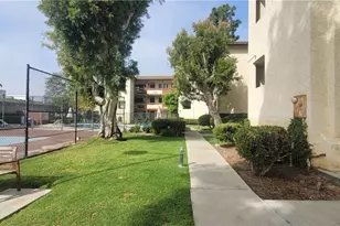 7735 Newman Ave, Huntington Beach, CA 92647 - Photo 16