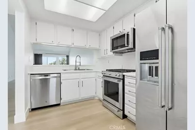 955 E 3rd Street, Long Beach, CA 90802 - Photo 10