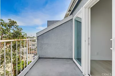 955 E 3rd Street, Long Beach, CA 90802 - Photo 28