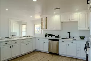 15801 Malpais Ln, Victorville, CA 92394 - Photo 8