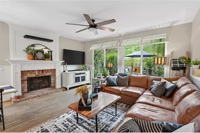 21352 Silvertree Lane, Rancho Santa Margarita, CA 92679 - Photo 18