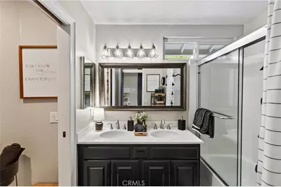 21352 Silvertree Lane, Rancho Santa Margarita, CA 92679 - Photo 32