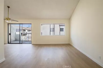 15000 Halldale Ave., #210, Gardena, CA 90247 - Photo 4
