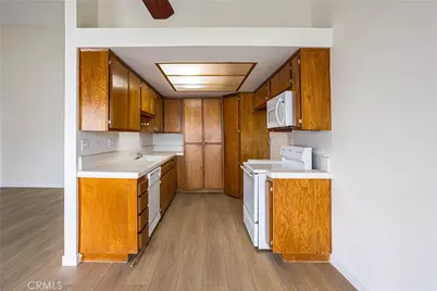 15000 Halldale Ave., #210, Gardena, CA 90247 - Photo 6