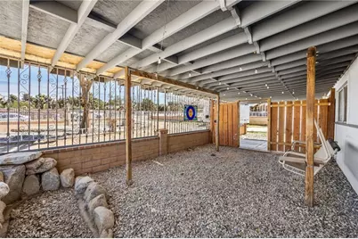 8054 Palm, Yucca Valley, CA 92284 - Photo 6