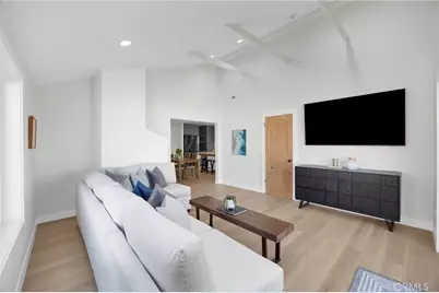 8326 Fontainbleau Way, Cypress, CA 90630 - Photo 20