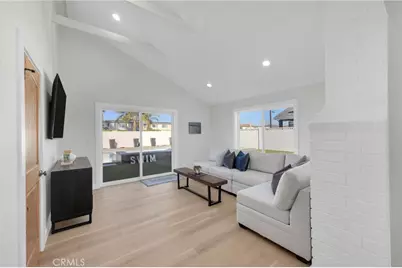 8326 Fontainbleau Way, Cypress, CA 90630 - Photo 18