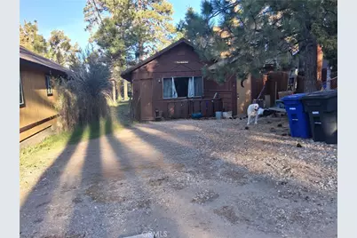 727 Holmes, Sugarloaf, CA 92386 - Photo 1