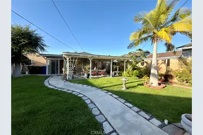 5552 Vonnie, Cypress, CA 90630 - Photo 14