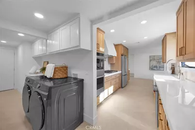 900 Catalina Avenue, Seal Beach, CA 90740 - Photo 18