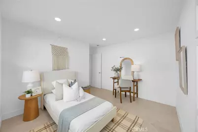 900 Catalina Avenue, Seal Beach, CA 90740 - Photo 24