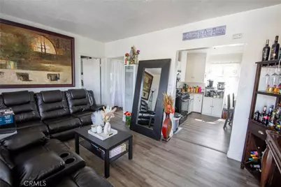 10500 S Broadway, Los Angeles, CA 90003 - Photo 30