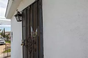 10500 S Broadway, Los Angeles, CA 90003 - Photo 32