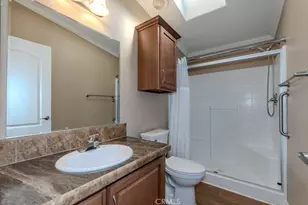 7 Pine Via, Anaheim, CA 92801 - Photo 20