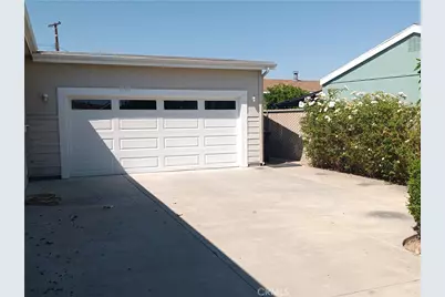 7 Pine Via, Anaheim, CA 92801 - Photo 2