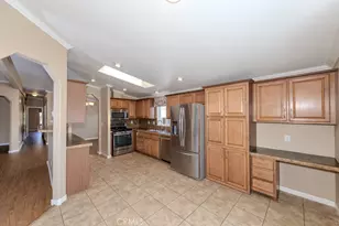 7 Pine Via, Anaheim, CA 92801 - Photo 10