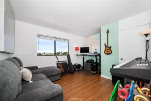 1425 E 2nd Street, Long Beach, CA 90802 - Photo 20