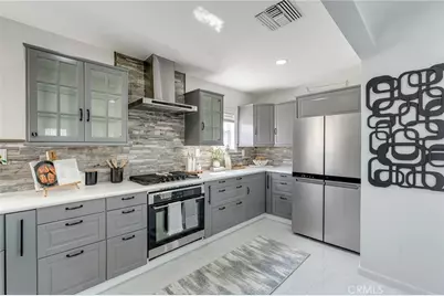 1381 W Summerland, San Pedro, CA 90732 - Photo 22