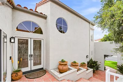 10 Toulon, Laguna Niguel, CA 92677 - Photo 4