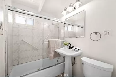 3030 Roxanne Avenue, Long Beach, CA 90808 - Photo 22