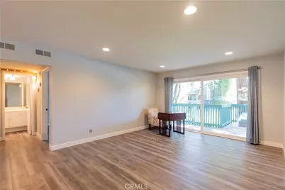 564 N Bellflower #109, Long Beach, CA 90814 - Photo 6
