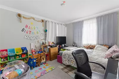 1214 N Holly, Anaheim, CA 92801 - Photo 34