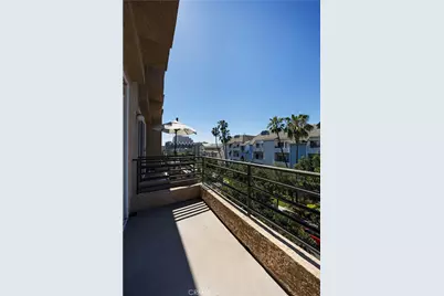 640 W 4th Street #410, Long Beach, CA 90802 - Photo 12