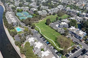 20301 Bluffside Cir, Huntington Beach, CA 92646 - Photo 48