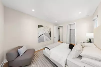 121 Oceano, Irvine, CA 92602 - Photo 24